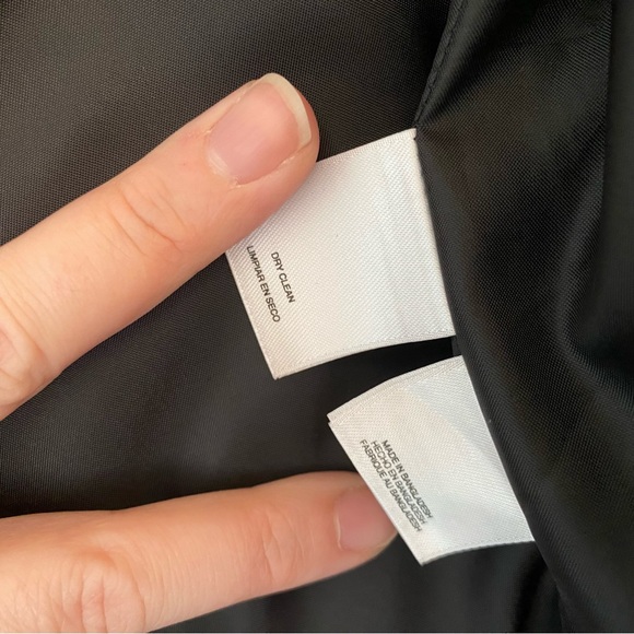 Slightly cropped Nine West blazer with stripes and flutter 3/4 sleeves. Size 6 - Picture 8 of 10